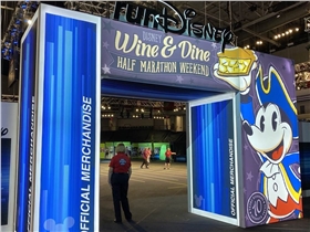 燈箱型材做展會(huì)門頭3.jpg 燈箱型材做展會(huì)門頭3.jpg